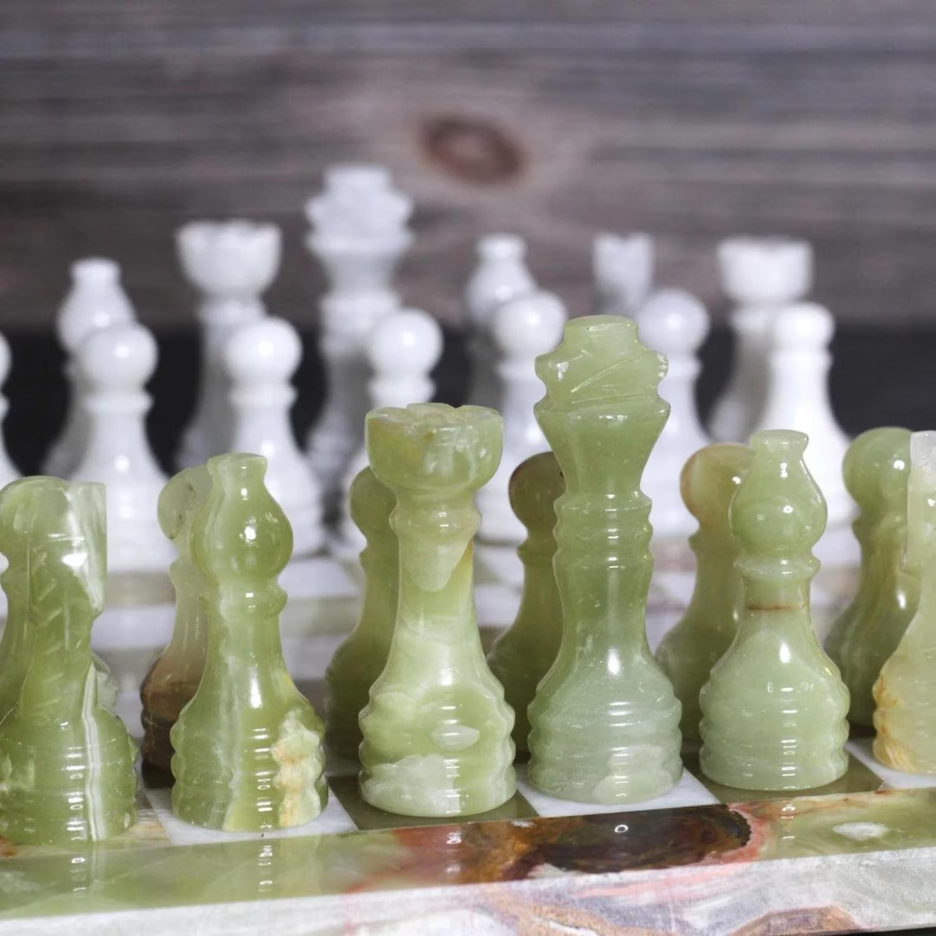 12 Green Onyx chess set, storage box, green & white, Fathers day gift for him e 12 Green Onyx chess set, storage box, green & white, Fathers day gift for him e